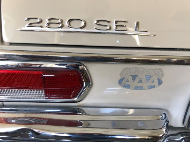 1972 Mercedes-Benz 200-Series - photo 4
