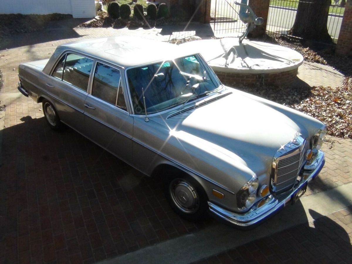 1972 Mercedes-Benz 200-Series SEL - photo 12