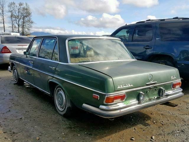 1972 Mercedes-Benz 200-Series CLEAN TITLE / 62,000 Miles - photo 3