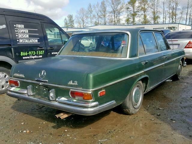1972 Mercedes-Benz 200-Series CLEAN TITLE / 62,000 Miles - photo 4