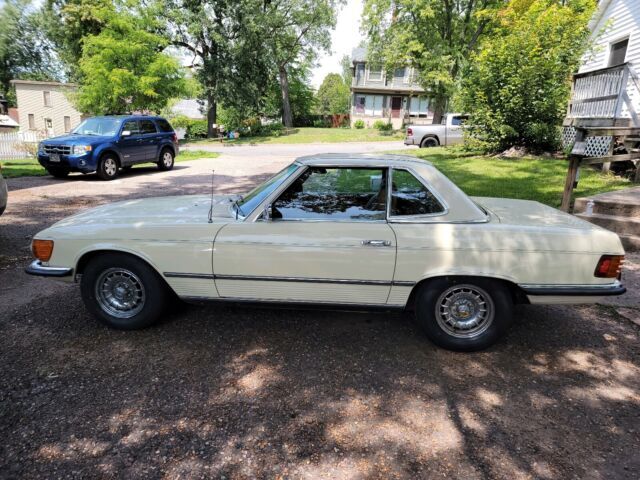 1972 Mercedes-Benz 350 SL Convertible Brown RWD Automatic 1972 Mercedes-Benz 350 SL