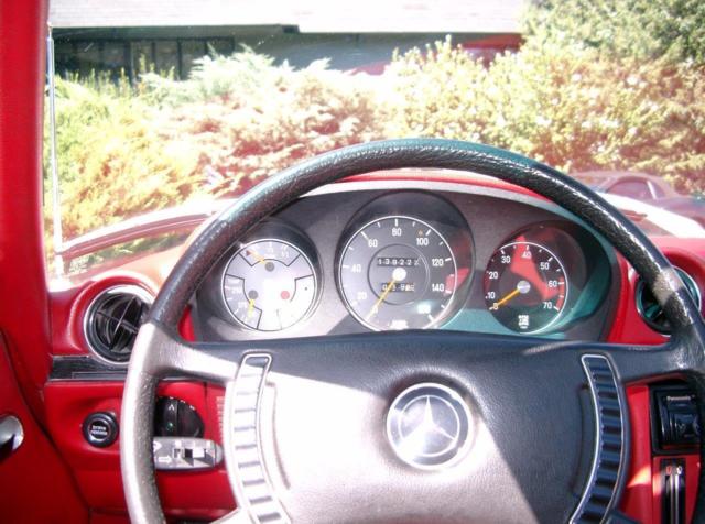 1972 Mercedes-Benz 300-Series 350SL - 4.5 liter M117 iron block V8 - 2 OWNER! - photo 7