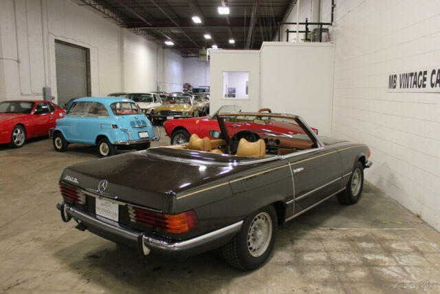 1972 Mercedes-Benz SL-Class Convertible - photo 2