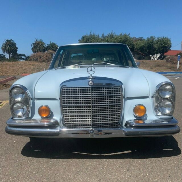 1972 Mercedes-Benz 200-Series 280SE - photo 2