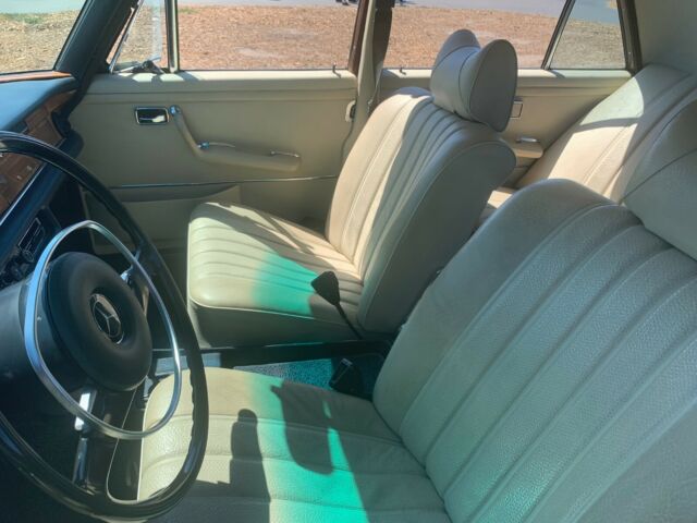 1972 Mercedes-Benz 200-Series 280SE - photo 5