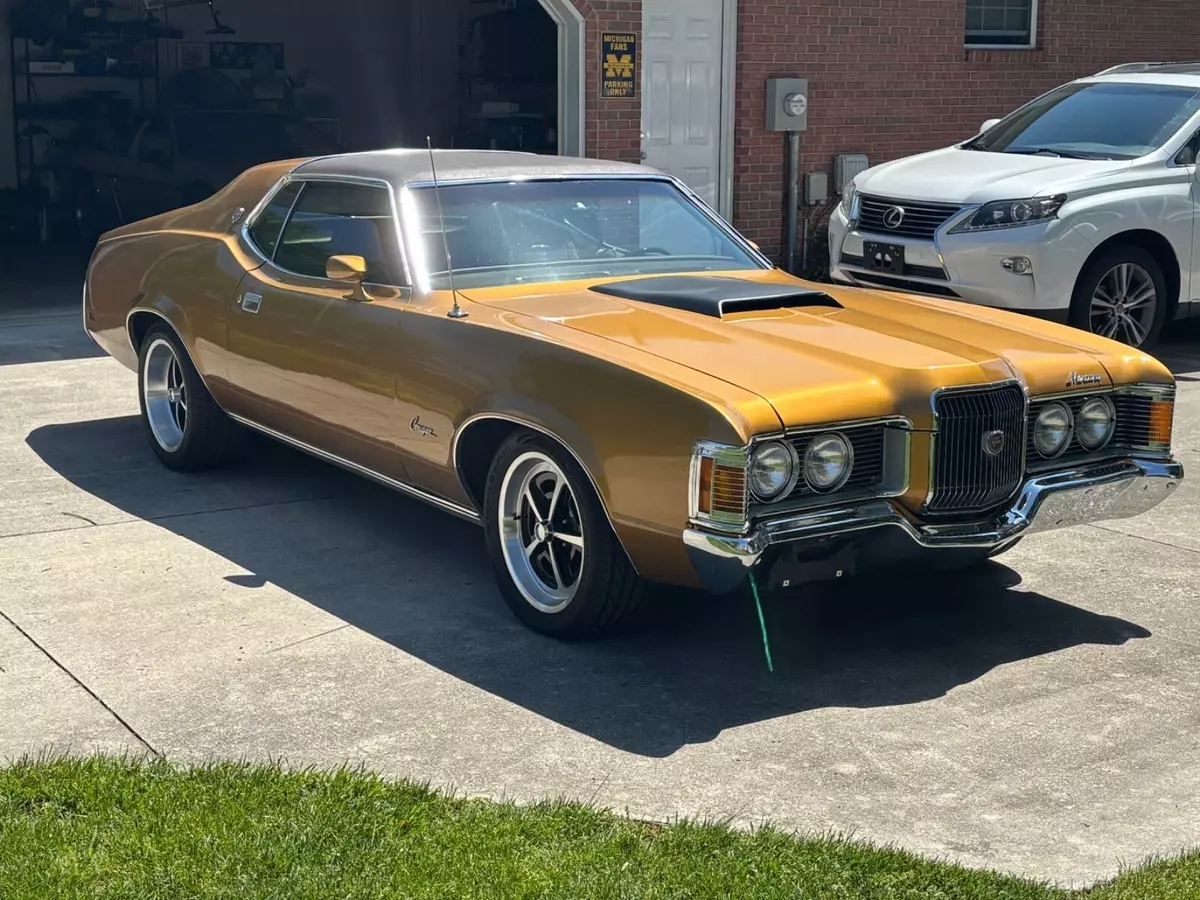 1972 Mercury Cougar XR-7 hardtop 1972 Mercury Cougar XR-7