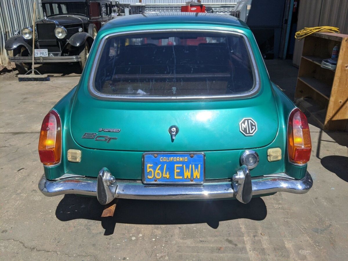 1972 MG gt - photo 5