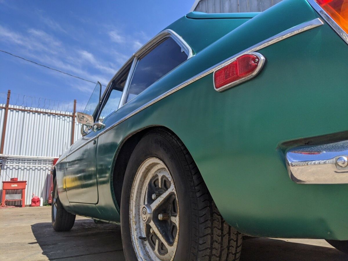 1972 MG gt - photo 7