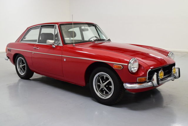 1972 MG MGB GT - photo 2