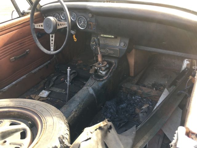 1972 MG Midget - photo 2