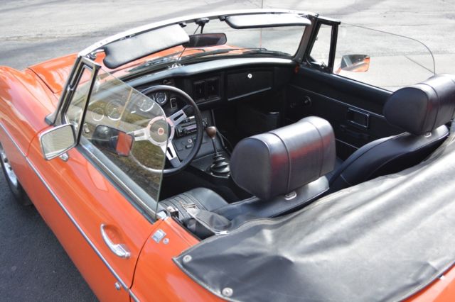 1972 MG MGB Roadster - photo 5