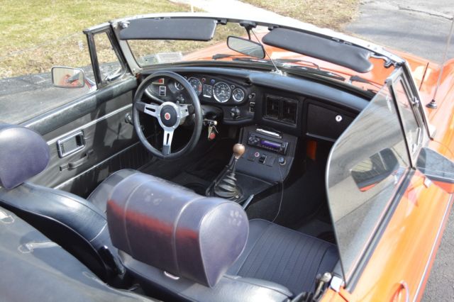 1972 MG MGB Roadster - photo 6