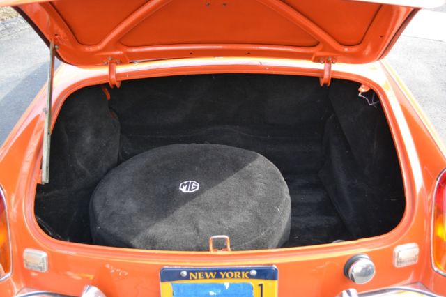 1972 MG MGB Roadster - photo 7
