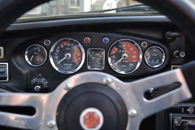1972 MG MGB Roadster - photo 9