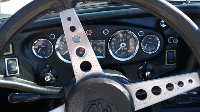 1972 MG MGB Convertable - photo 11