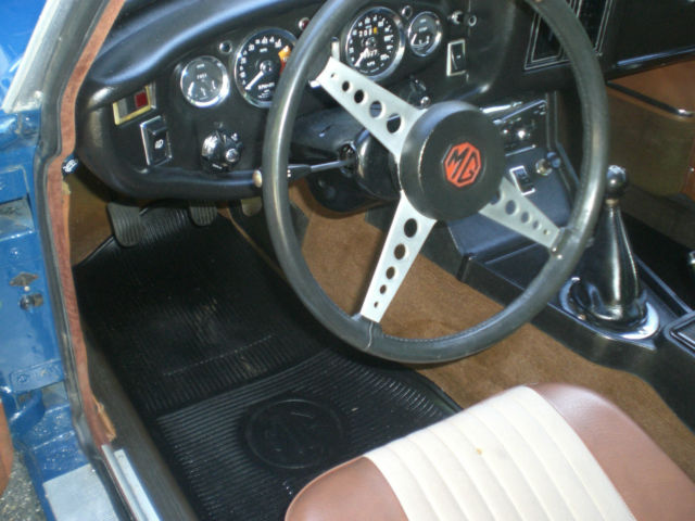 1972 MG MGB GT - photo 3