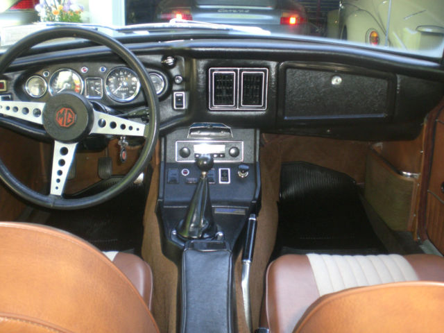 1972 MG MGB GT - photo 9