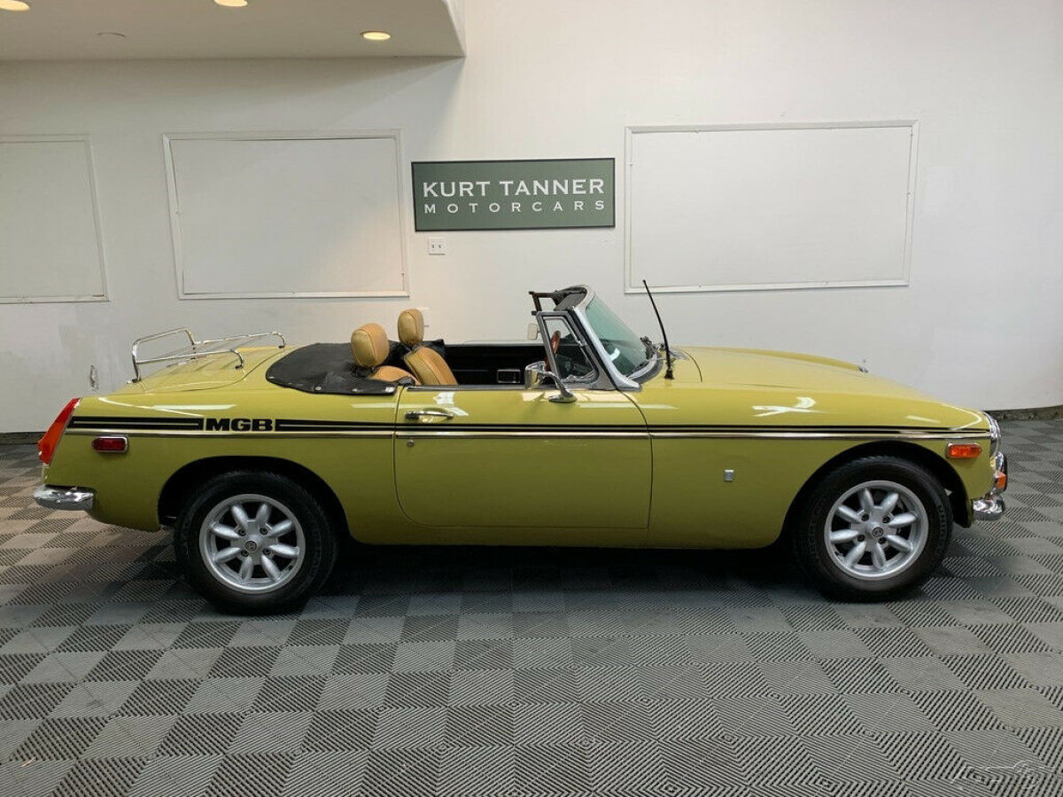 1972 MG MGB 1972 MGB ROADSTER. 74,515 MILES. - photo 7