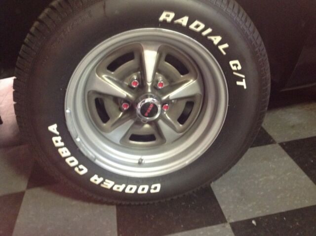 1972 Pontiac Grand Prix Model J - photo 2