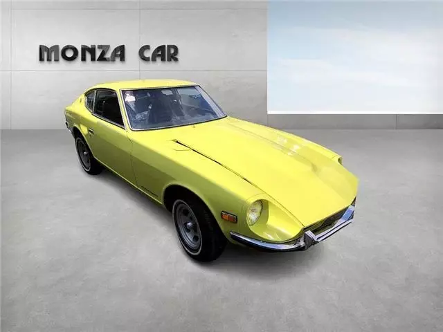 1972 nissan Z240, yellow with 75,694 Miles available now! 1972 nissan Z240