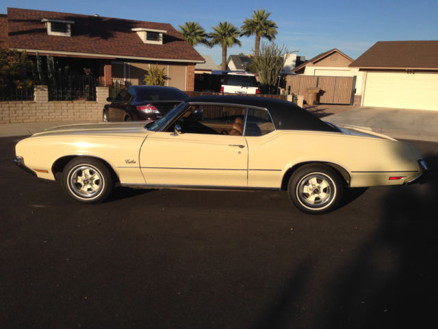 1972 Olds Cutlass. Auto has lived in Sun City AZ. all its life 1972 Oldsmobile Cutlass