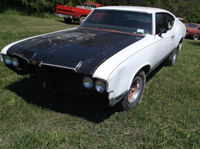 1972 olds cutlass with fully built 350 rocket engine turbo 400 and chevy 12 bolt 1972 Oldsmobile Cutlass