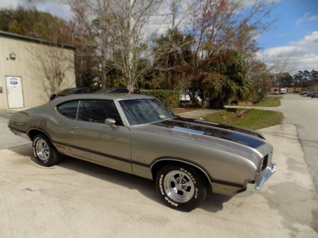 1972 Oldsmobile Cutlass 442 - photo 2