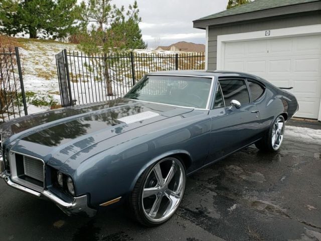 1972 Oldsmobile Cutlass Gun metal gray