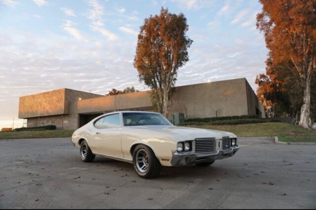 1972 Oldsmobile Cutlass