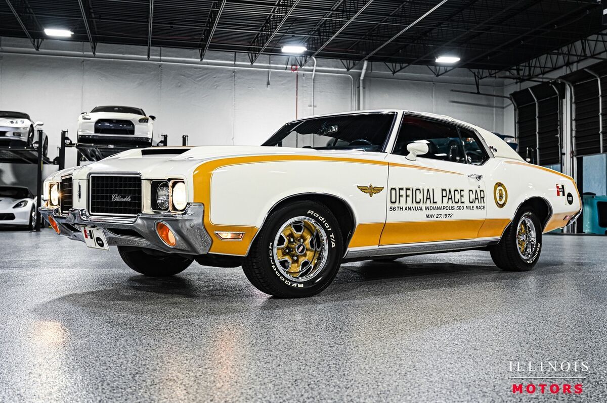 1972 Oldsmobile Cutlass Hurst/Olds Indy Pace Car 1972 Oldsmobile Cutlass Hurst/Olds Indy Pace Car