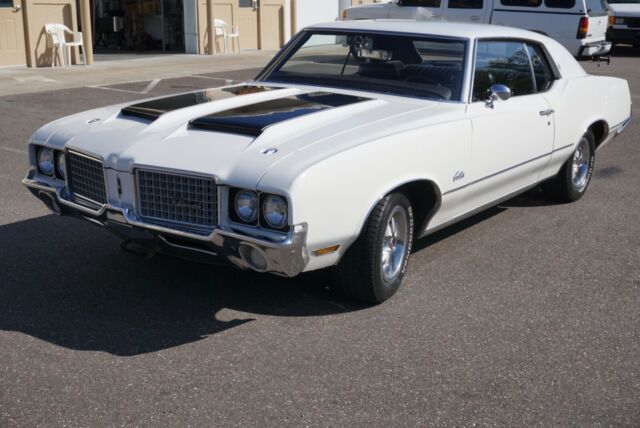 1972 Oldsmobile Cutlass Hardtop Coupe - photo 2