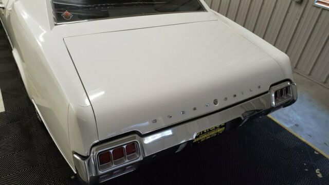 1972 Oldsmobile Cutlass Supreme - photo 12