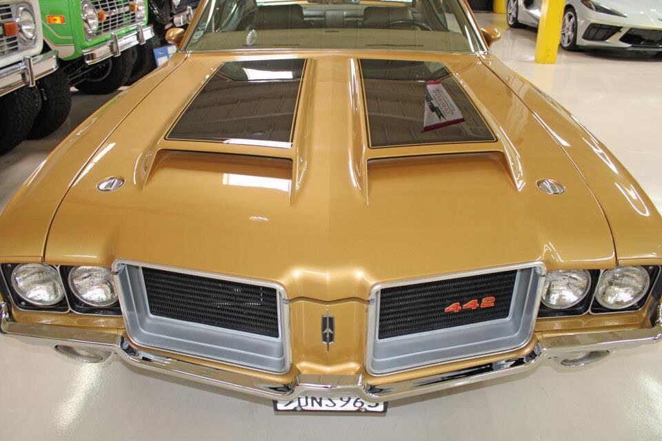 1972 Oldsmobile Cutlass 442 - photo 10