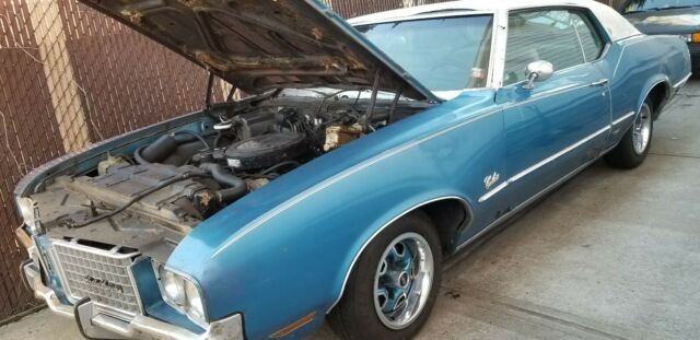 1972 OLDSMOBILE CUTLASS SUPREME 5.7 ROCKET 350 V8 BARN 1972 Oldsmobile Cutlass