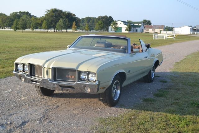1972 Oldsmobile Cutlass 442 trim package - photo 12