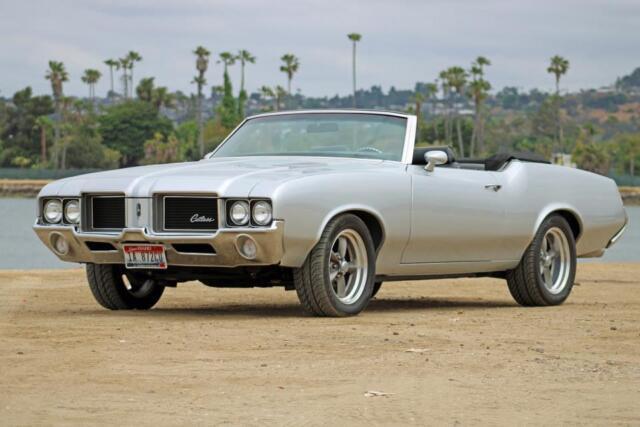 1972 Oldsmobile Cutlass Supreme Convertible Frame Off Lots of Upgrades Loaded 1972 Oldsmobile Cutlass Convertible