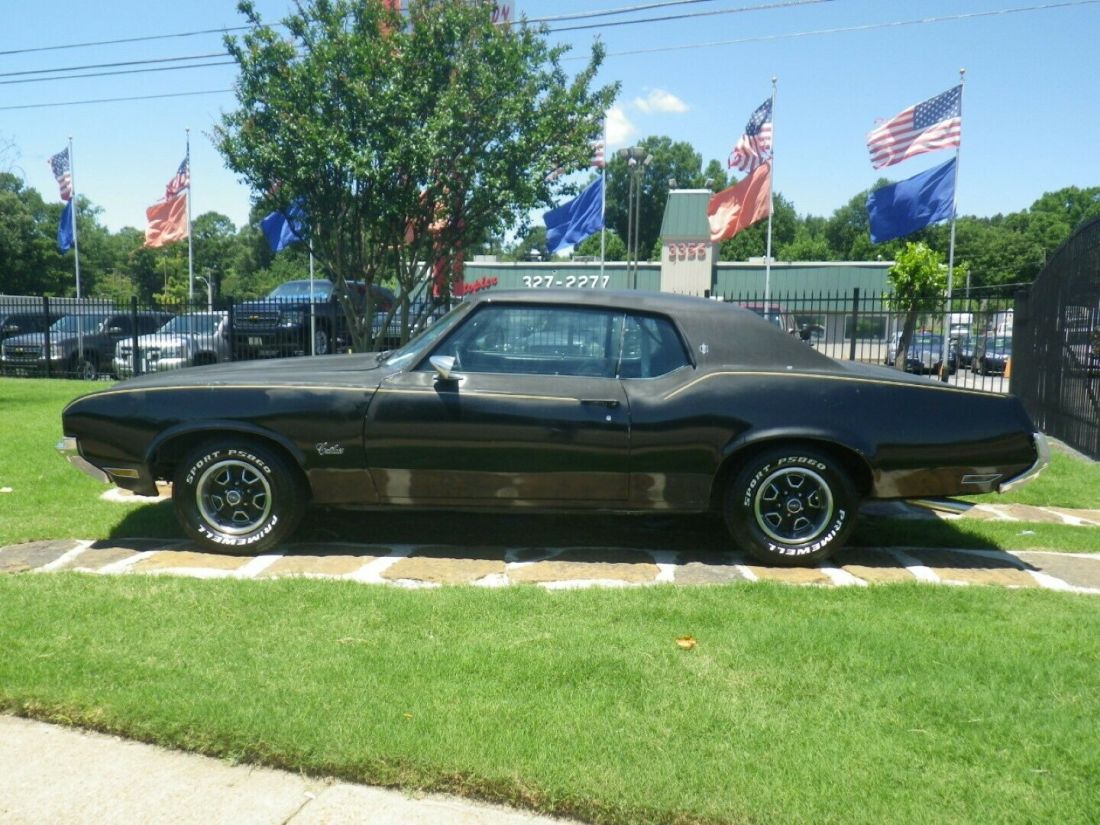 1972 Oldsmobile Cutlass Supreme, Runs Good, Good Interior, just needs paint 1972 Oldsmobile Cutlass