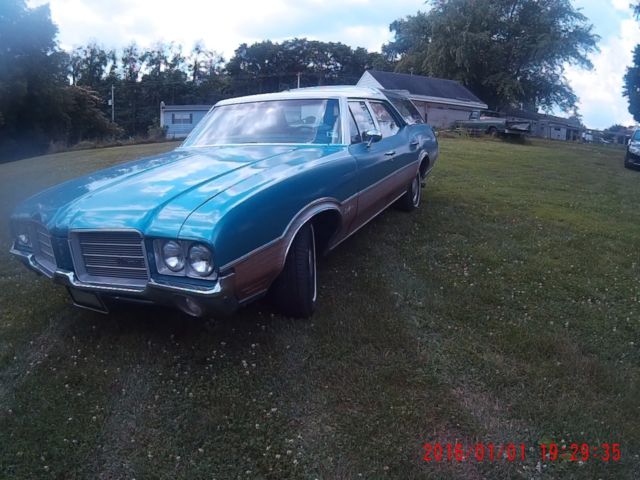 1971 Oldsmobile Cutlass Vista Cruiser Wagon - photo 2