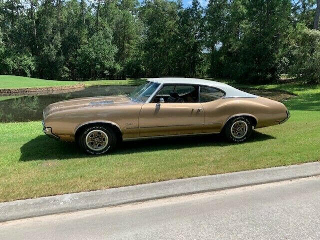 1972 OLDSMOBILE S CUTLASS FASTBACK 4BBL AUTO PS,PB,AC 10,100 MI NO RESERVE 1972 Oldsmobile Cutlass CLASSIC