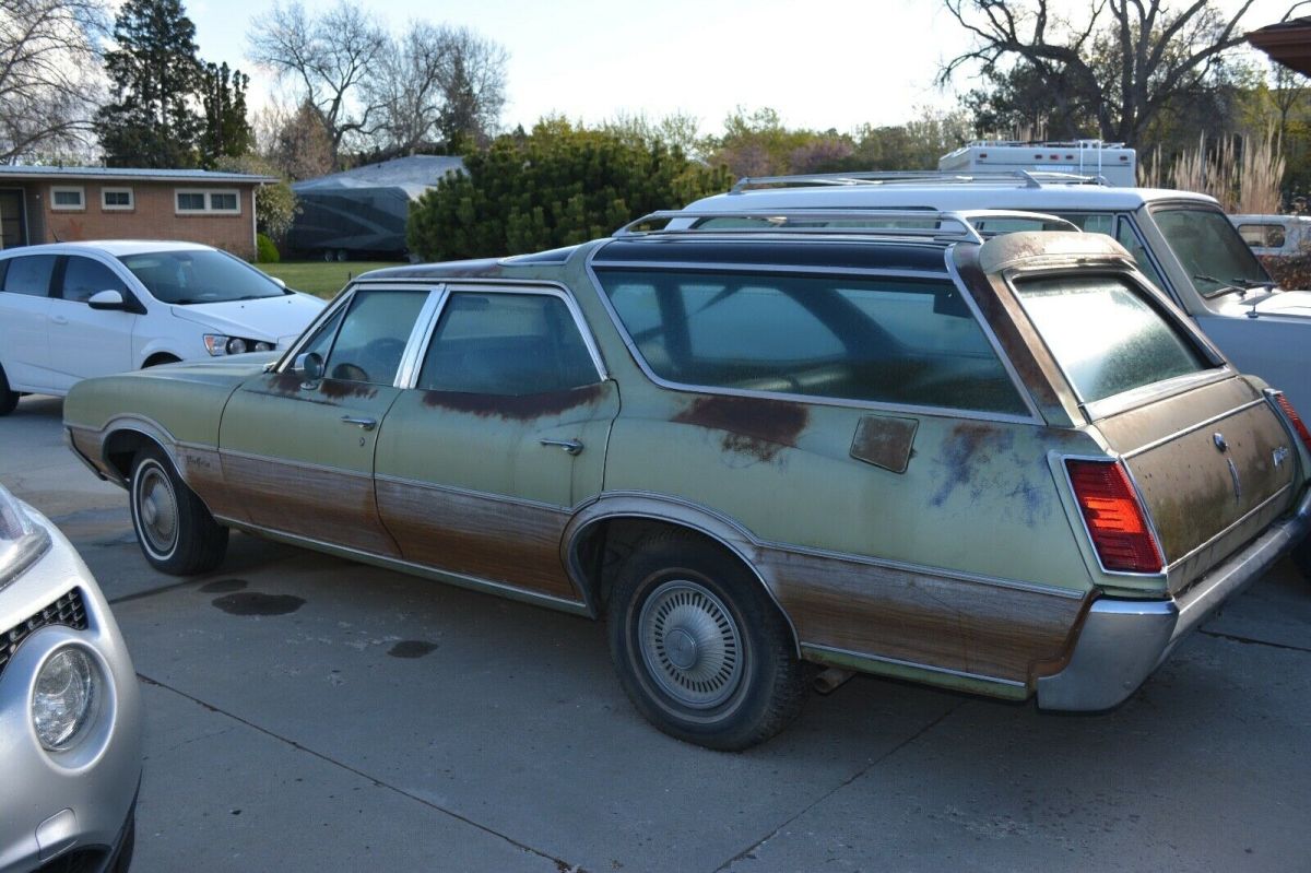 1972 Oldsmobile Vista Cruiser - photo 12