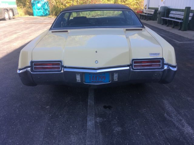 1972 Oldsmobile Toronado - photo 2