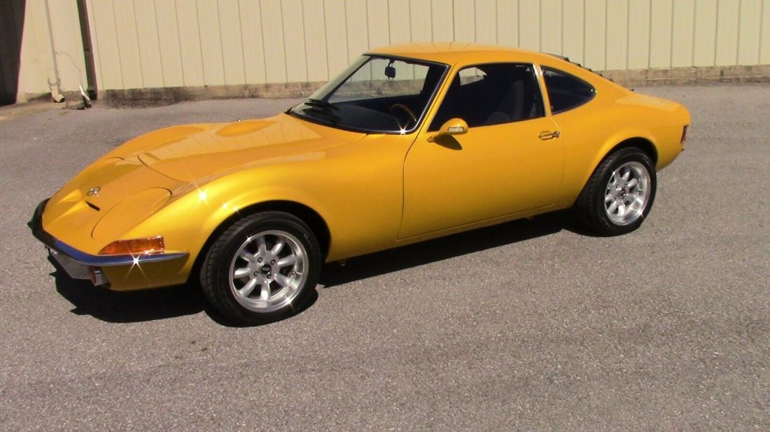 1972 Opel GT Full Restoration 2.4 Dual Sidedrafts 1972 Opel GT custom 2.4