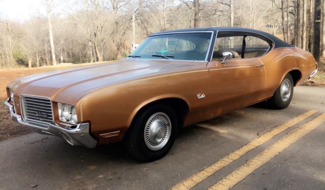1972 owes Mobile Cutlass all original paint and 60,000 original miles 1972 Oldsmobile Cutlass