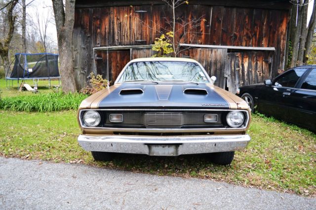 1972 Plymouth "Gold" Duster 318ci V8 Automatic Power Steering Runs & Drives 1972 Plymouth Duster