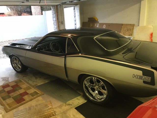 1972 PLYMOUTH BARRACUDA PRO-TOURING FRESH BUILD HEMI 5 SPD 1972 Plymouth Barracuda COUPE
