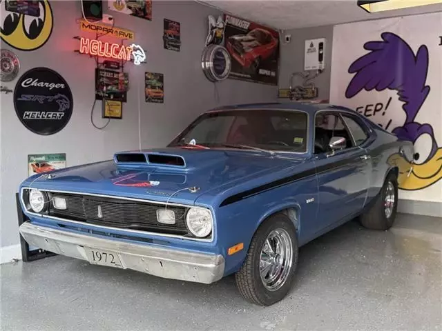 1972 Plymouth Duster 340 4 Speed Dart Challenger charger Cuda GTX Hemi 440 426 1972 Plymouth Duster 340 4-Speed