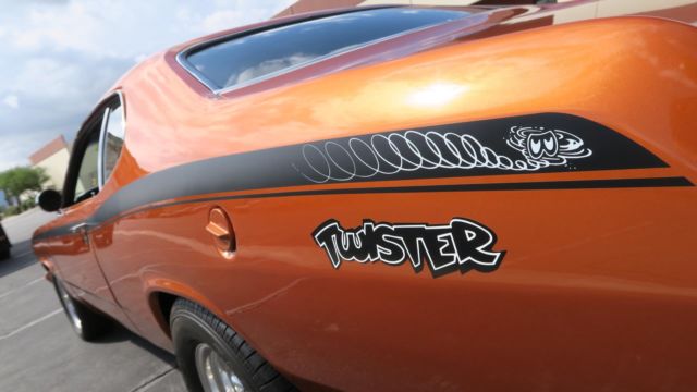 1972 Plymouth Duster 383! PROWLER ORANGE! 727 TRANS! RUST FREE! - photo 11