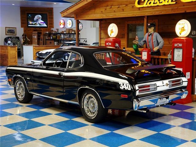 1972 Plymouth Duster Period Correct 340 Cui / 4 Speed Manual - photo 4