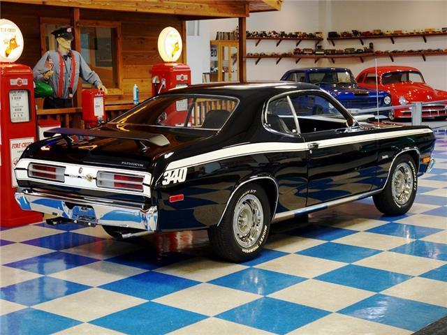 1972 Plymouth Duster Period Correct 340 Cui / 4 Speed Manual - photo 9