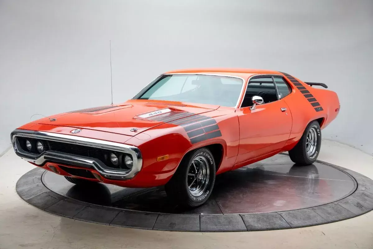 1972 Plymouth Roadrunner V8 7.3L Coupe Orange 1972 Plymouth Road Runner